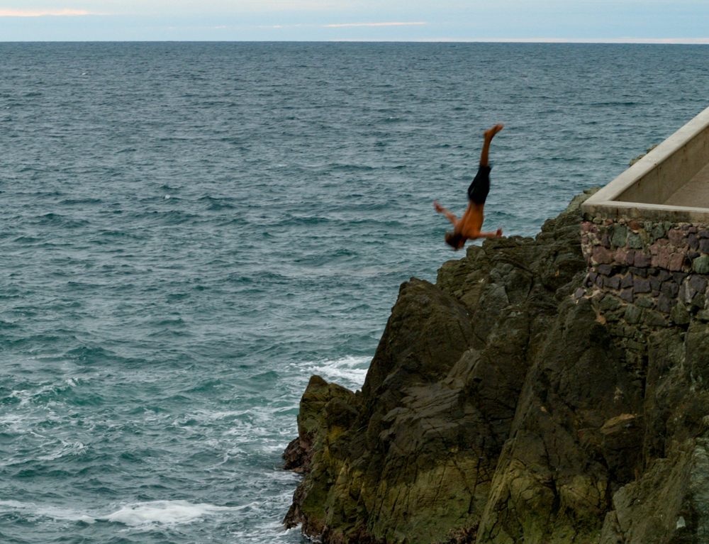 Cliff Diver